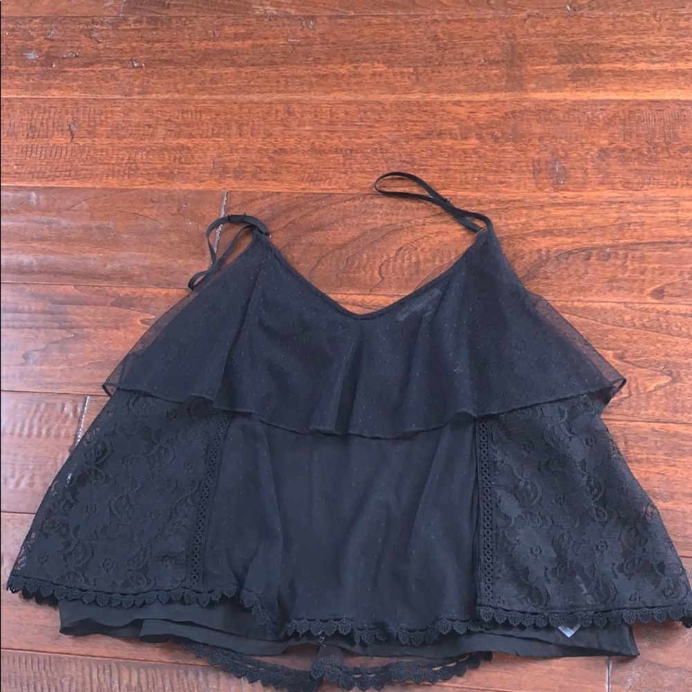 AMERICAN EAGLE CROPPPED LACE SHIRT